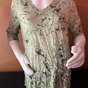 Shana Crinkle tunic top